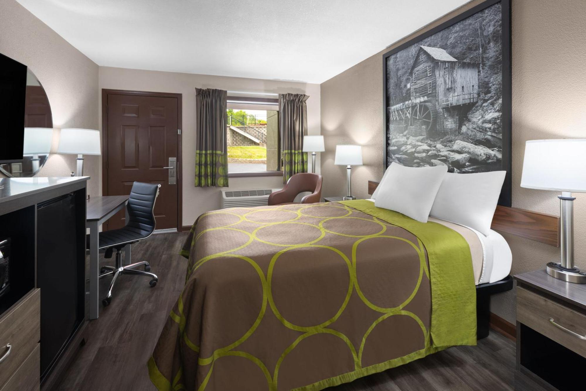 Hotel Super 8 By Wyndham Bridgeport/Clarksburg Area Exterior foto